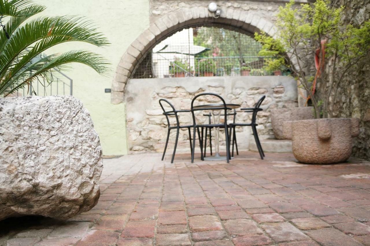 Casa Vacanze Da Alcide Arco Exterior foto